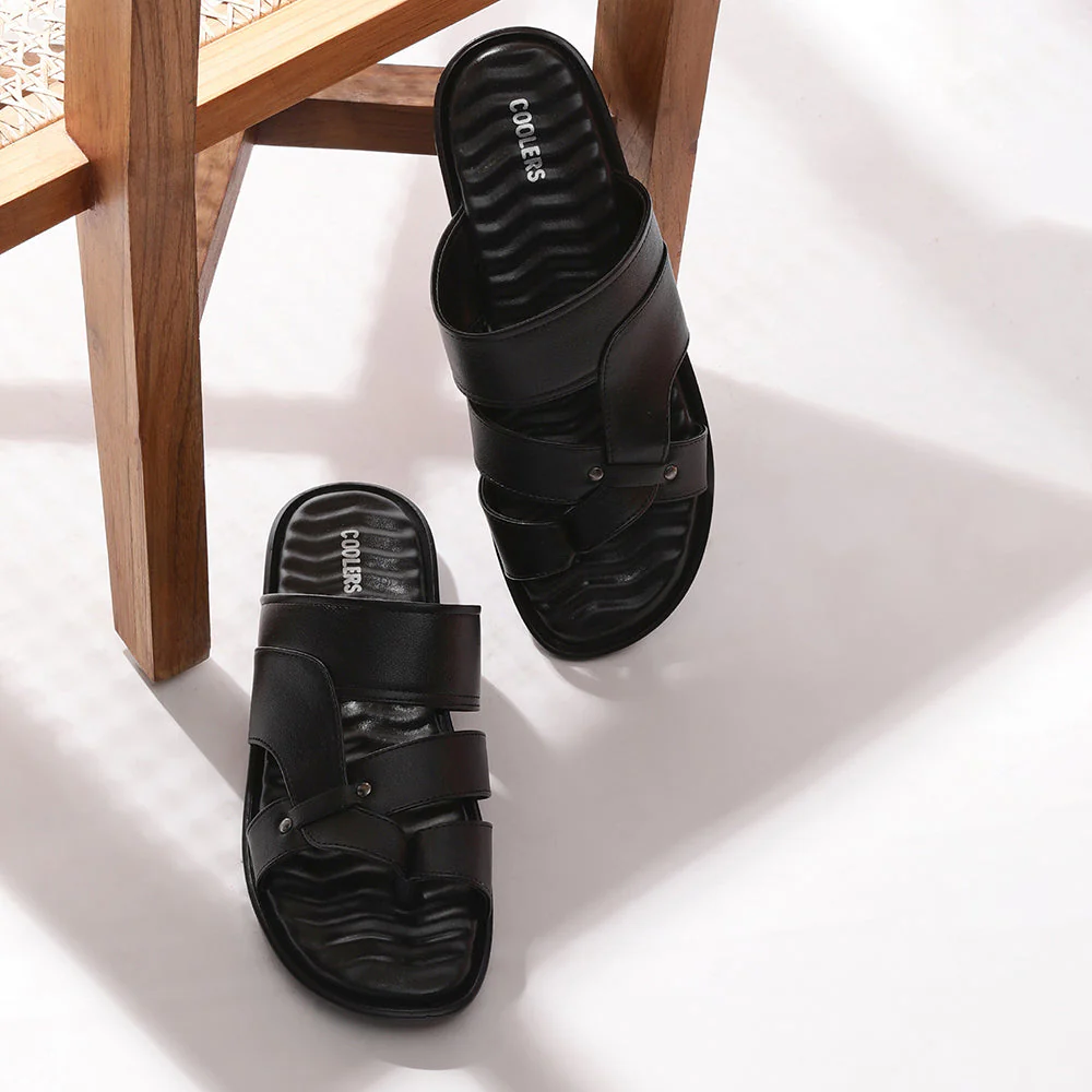 Coolers Casual Black Slippers For Men TRL-113 By Liberty - Image 3