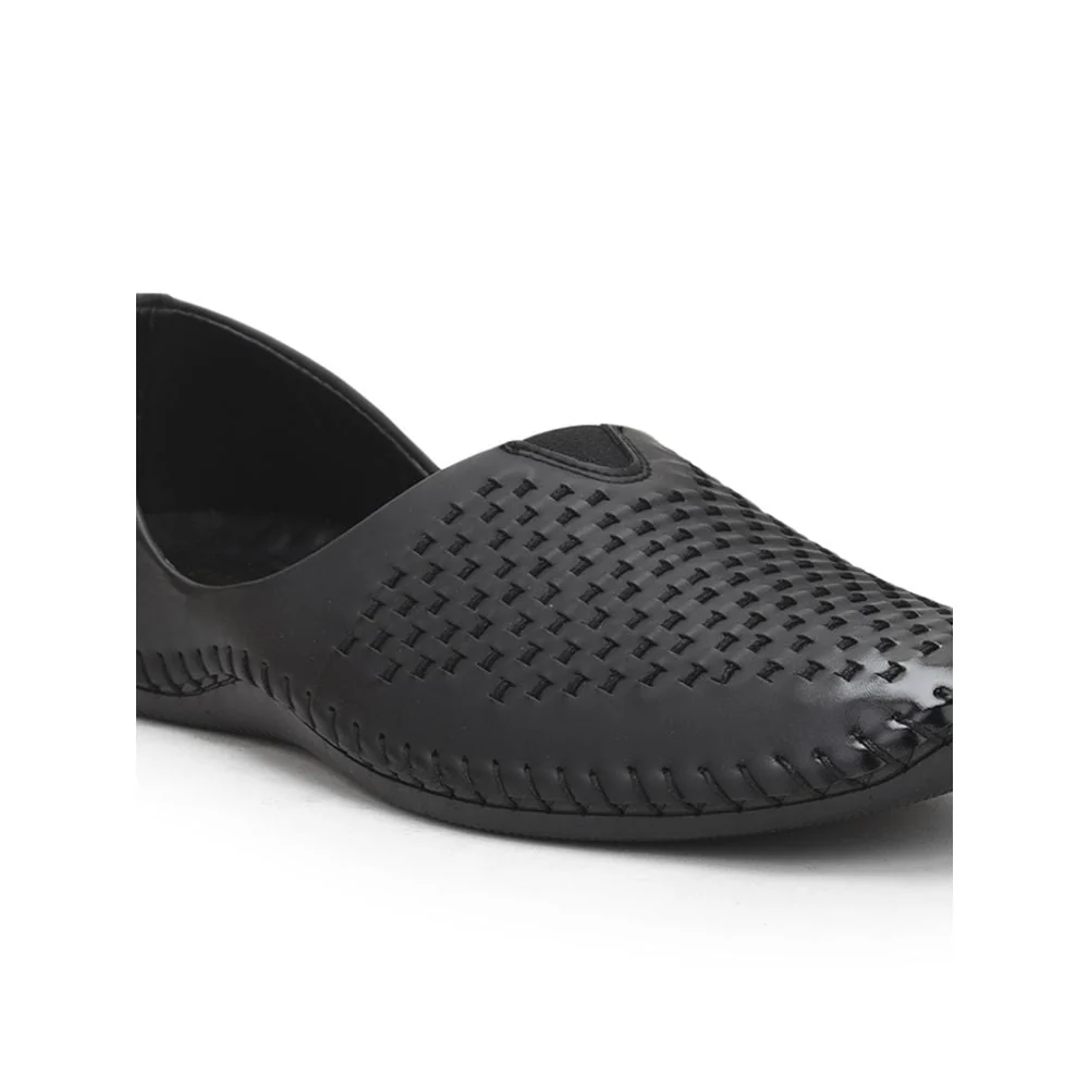 Fortune Black Casual Mojari Shoes For Men Avn-40 By Liberty - Image 6