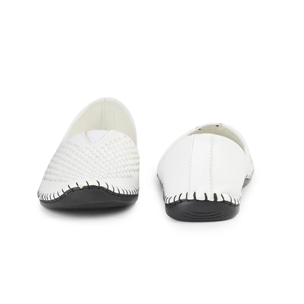 Fortune White Casual Mojari Loafers Shoes For Men AVN-40 By Liberty - Image 6