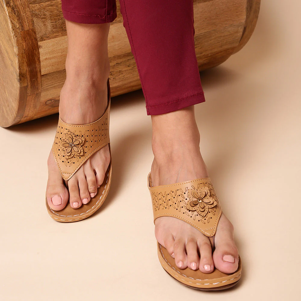 Senorita Casual Beige Slippers For Women LAF-756 By Liberty - Image 5