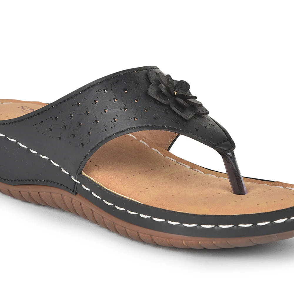 Senorita Casual Black Slipper For Women LAF-756 By Liberty - Image 5