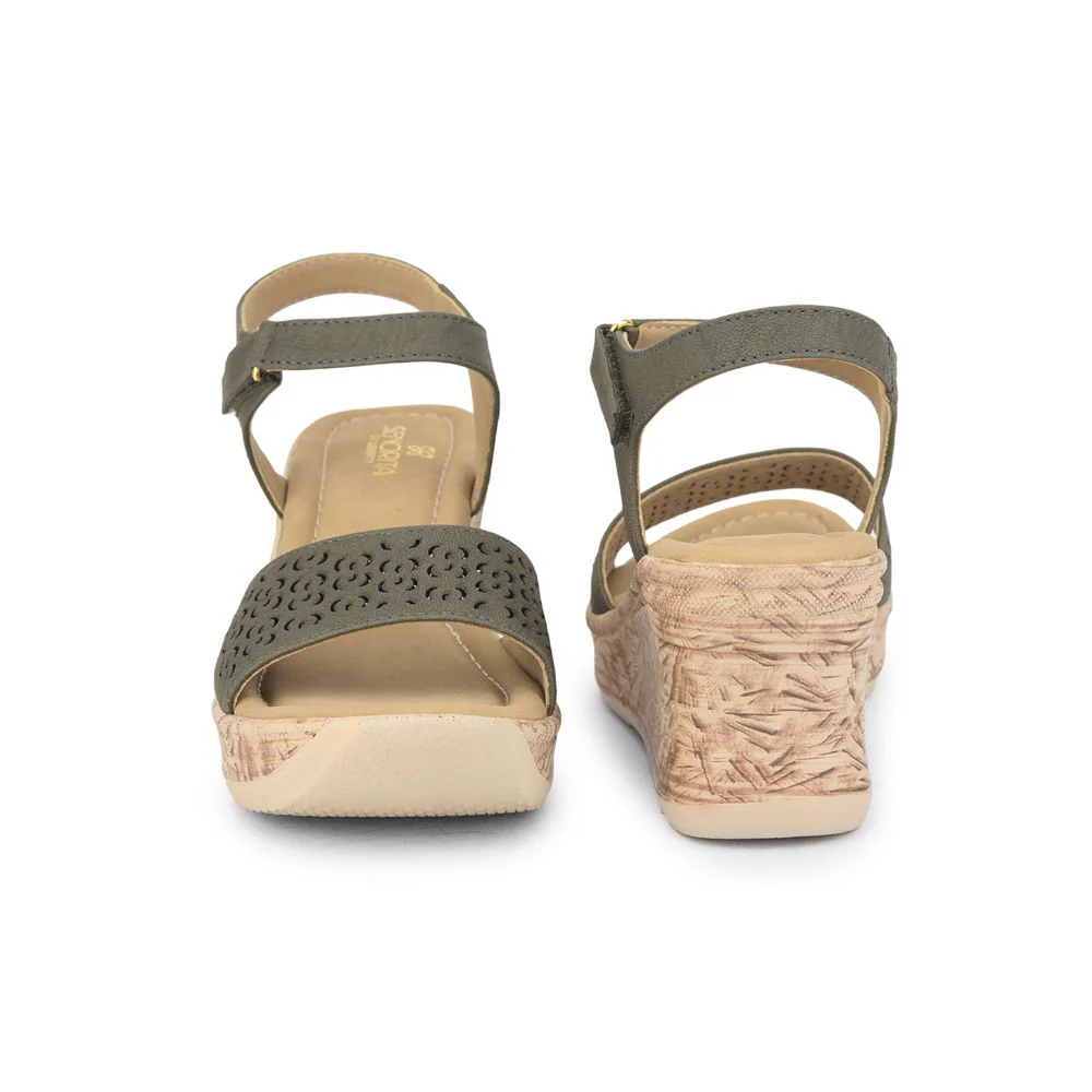 Senorita Casual Sandal For Ladies (Olgreen) DZL-867 By Liberty - Image 4