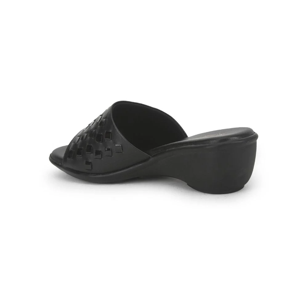 Senorita Ethnic Sandal For Ladies (Black) MDL-81 By Liberty - Image 5